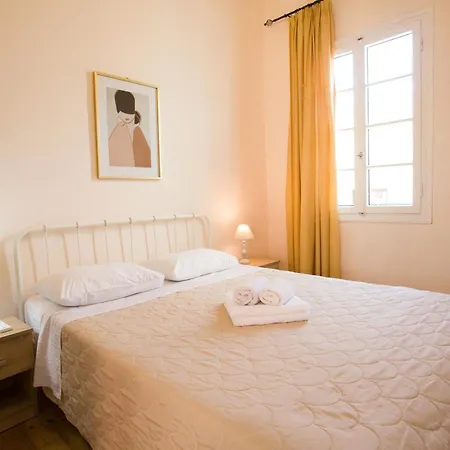 With Terrace In Heart Of Old Town Of Chania