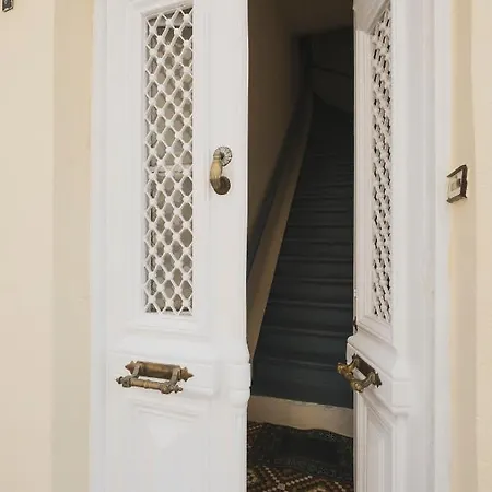 Daire With Terrace In Heart Of Old Town Of Chania *