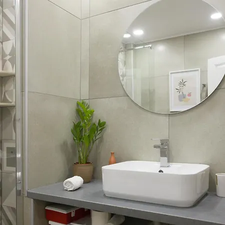 With Terrace In Heart Of Old Town Of Chania Hanya