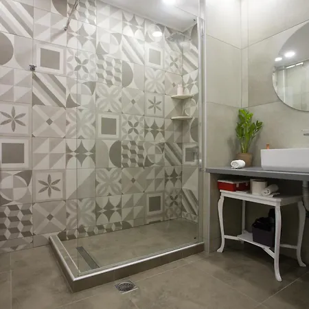 Appartement With Terrace In Heart Of Old Town Of Chania *